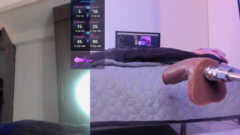 chris_milleer online show from December 4, 10:51 pm