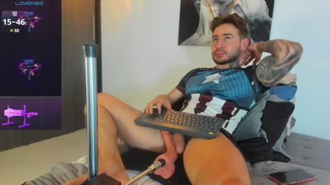 chris_milleer online show from February 5, 7:07 am