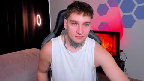 Chris Tyson online show from December 1, 7:13 am