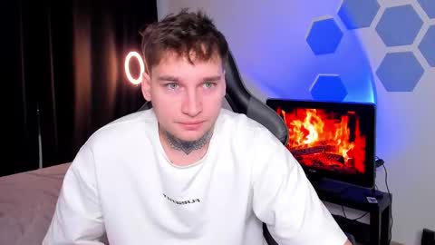 Chris Tyson online show from December 5, 7:28 am