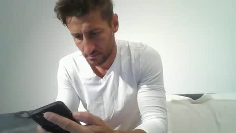 chrisaron online show from October 3, 3:36 am
