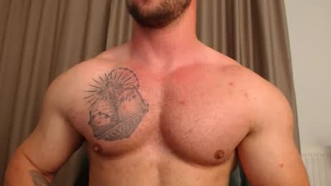 chrisbigbiceps online show from May 14, 5:31 pm
