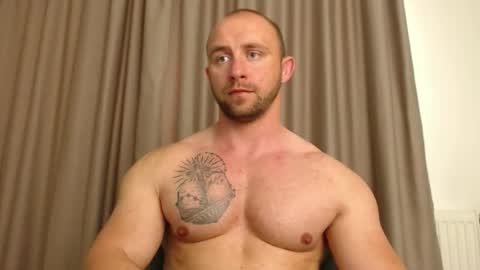 Snapshot of chrisbigbiceps chatting on May 23, 4:22 pm chrisbigbiceps online show from May 23, 4:22 pm