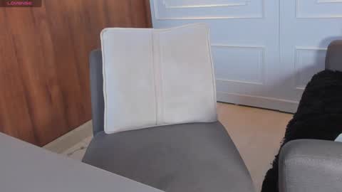 Snapshot of chrishell_ chatting on January 20, 2:53 am Chrishell online show from January 20, 2:53 am