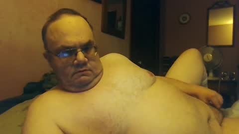 Snapshot of chrismini312 chatting on February 21, 8:27 pm Chris The Jerk Off King online show from February 21, 8:27 pm