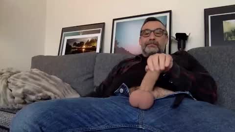 chrispanam13 online show from May 20, 8:20 am