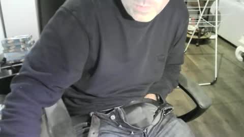 chrisprngr online show from November 16, 9:20 pm