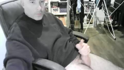 chrisprngr online show from February 4, 8:14 pm