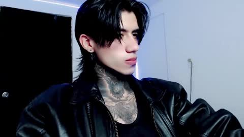 Snapshot of chriss_opp chatting on February 6, 4:47 pm CHRIS INDEPENT MODEL online show from February 6, 4:47 pm