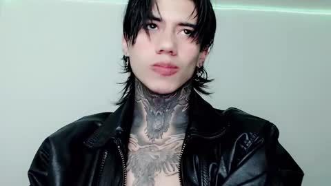 Snapshot of chriss_opp chatting on March 2, 2:43 pm CHRIS INDEPENT MODEL online show from March 2, 2:43 pm