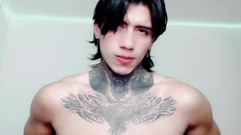 Snapshot of chriss_opp chatting on March 10, 2:16 pm CHRIS INDEPENT MODEL online show from March 10, 2:16 pm