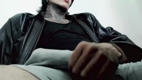 Snapshot of chriss_opp chatting on March 10, 5:18 pm CHRIS INDEPENT MODEL online show from March 10, 5:18 pm