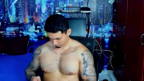 Snapshot of chriss_stewart2 chatting on October 17, 2:15 am Chriss Stewart online show from October 17, 2:15 am