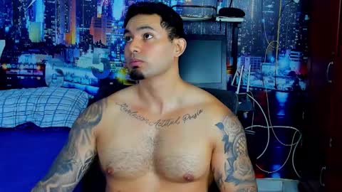 Chriss Stewart online show from November 19, 2:44 am