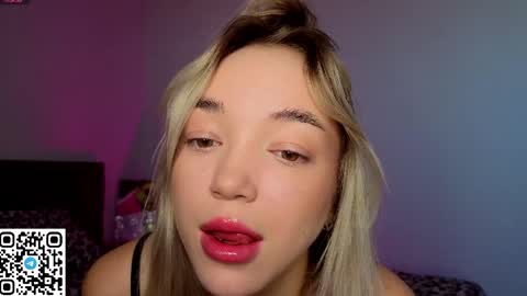 ChrissBerryy online show from March 30, 3:18 am