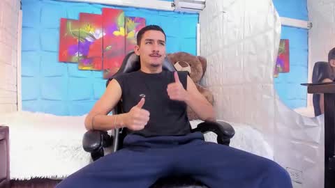 Snapshot of chrissevanss chatting on February 2, 7:34 pm chrissevanss online show from February 2, 7:34 pm