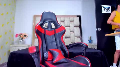 Snapshot of chrissevanss chatting on February 5, 9:30 pm chrissevanss online show from February 5, 9:30 pm