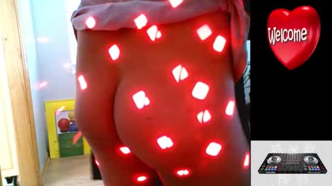 Snapshot of chrisswift3000ad chatting on February 9, 6:34 pm chrisswift3000ad online show from February 9, 6:34 pm