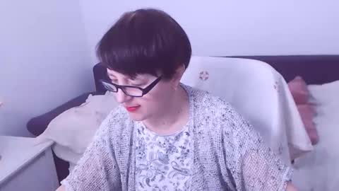 Christa online show from December 1, 7:36 pm