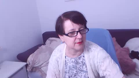 Christa online show from December 6, 8:51 pm