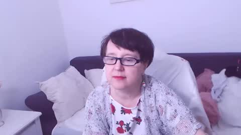 Christa online show from December 15, 7:46 am