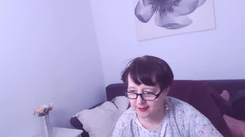 Christa online show from December 15, 6:48 pm