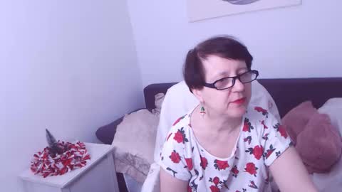 Christa online show from December 22, 3:44 pm