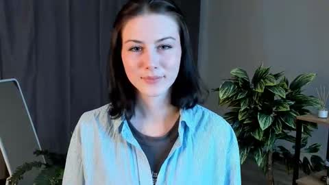 christaschrecongost online show from February 23, 4:15 pm