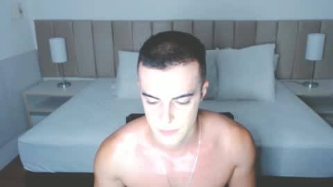 Snapshot of christiandiorx chatting on February 15, 12:04 am christiandiorx online show from February 15, 12:04 am