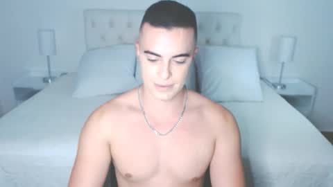 Snapshot of christiandiorx chatting on November 2, 2:14 am christiandiorx online show from November 2, 2:14 am