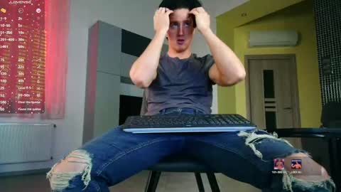 UPVOTE ME ------  ILL DO SOMETHING FOR FREE online show from May 15, 7:26 am