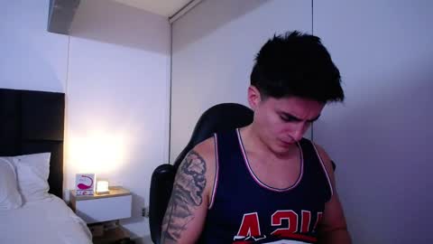 Snapshot of christianvalenzia chatting on October 23, 3:39 am Christian online show from October 23, 3:39 am