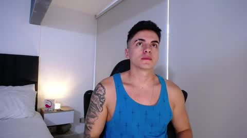 Snapshot of christianvalenzia chatting on December 17, 12:55 pm Christian online show from December 17, 12:55 pm