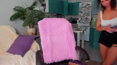 Chris online show from September 8, 2:49 pm