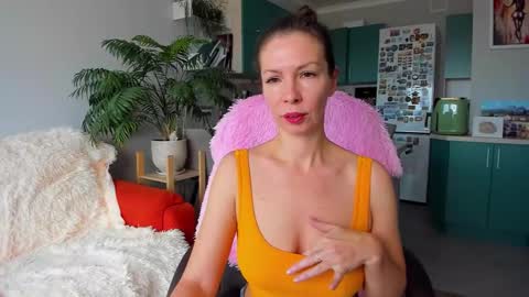 Chris online show from October 23, 7:40 am