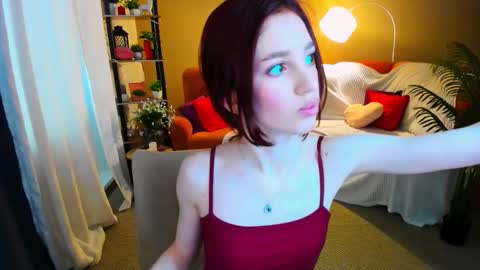 christinaconteeree online show from February 28, 11:00 am