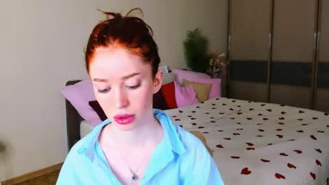 christinaconteeree online show from May 4, 3:13 am