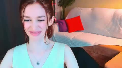 christinaconteeree online show from May 7, 2:00 pm