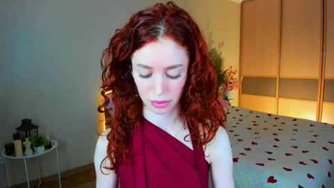 christinaconteeree online show from May 13, 3:15 am