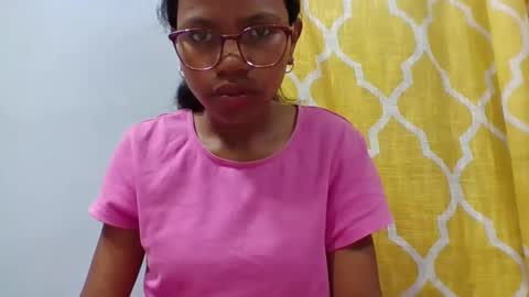 christinah262488 online show from March 15, 2:39 am