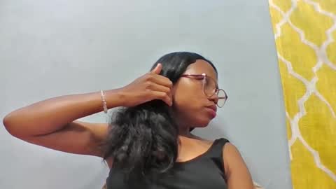 christinah262488 online show from March 25, 3:12 am