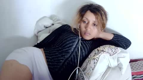 christine213 online show from December 8, 3:24 pm