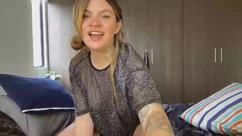 Val riess -- Instagram free online show from September 16, 4:52 pm