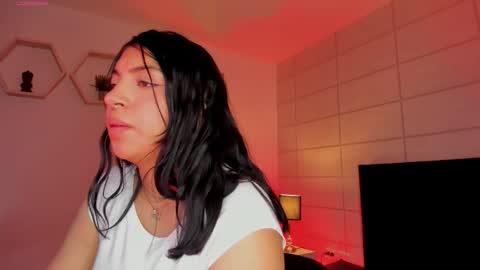 Christine  online show from December 22, 12:02 pm