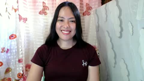 Snapshot of christine_scott chatting on December 4, 5:16 am christine_scott online show from December 4, 5:16 am