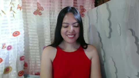 Snapshot of christine_scott chatting on December 16, 12:59 am christine_scott online show from December 16, 12:59 am