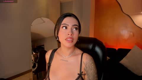 Snapshot of christineford1 chatting on December 4, 12:47 pm Christine Ford online show from December 4, 12:47 pm