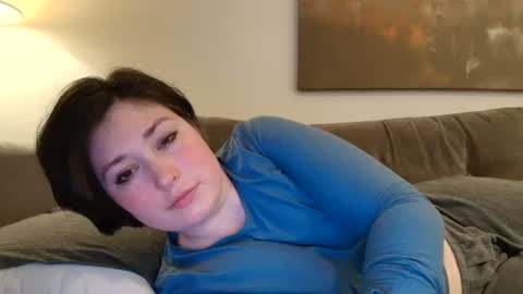 Snapshot of christinescorner chatting on August 9, 3:23 am Christine online show from August 9, 3:23 am