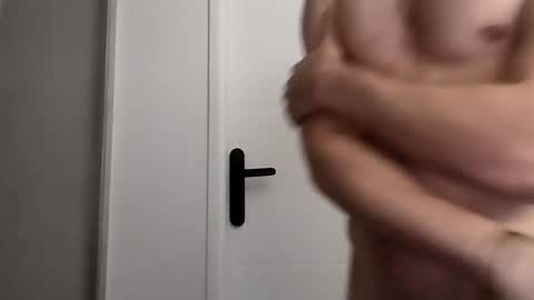 Snapshot of christophe324 chatting on January 9, 9:05 pm Chris online show from January 9, 9:05 pm