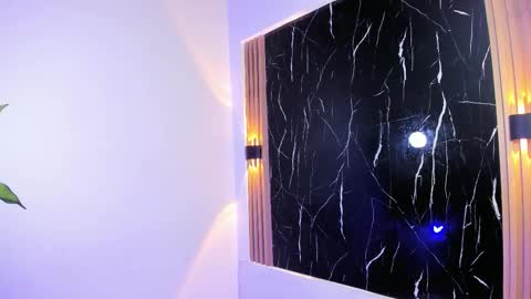 Chrisopher Hunter online show from March 22, 4:16 am